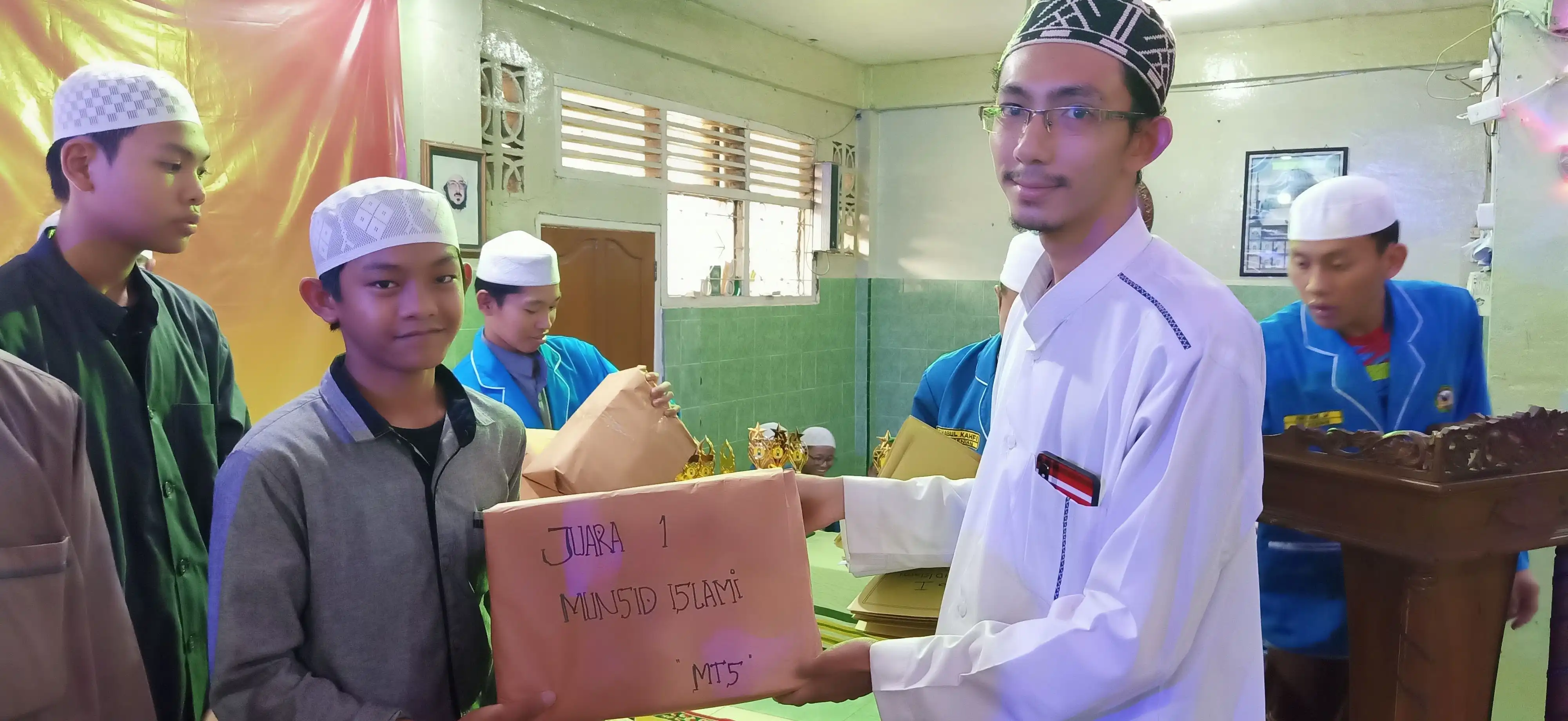 Pembagian Hadiah 38